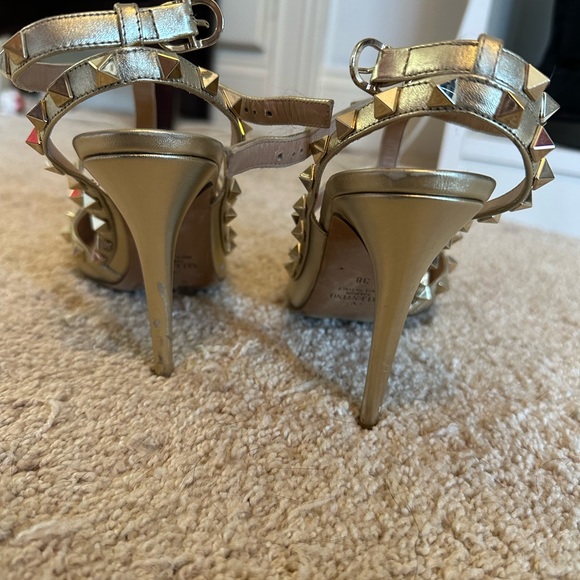 Gold Valentino rock stud caged pump size 38 - Picture 7 of 9